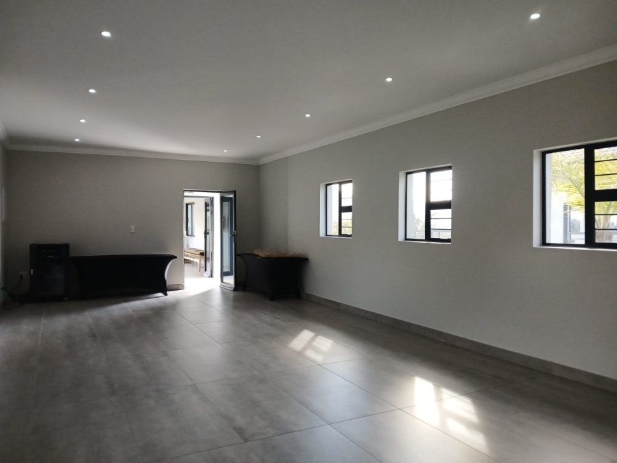 Commercial Property for Sale in Olifantsnek North West